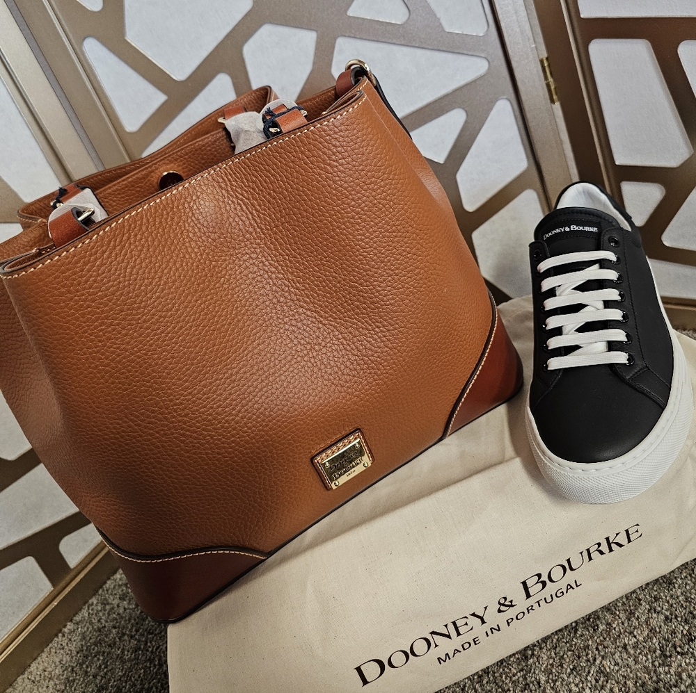 Dooney and Bourke Caramal Brenna purse